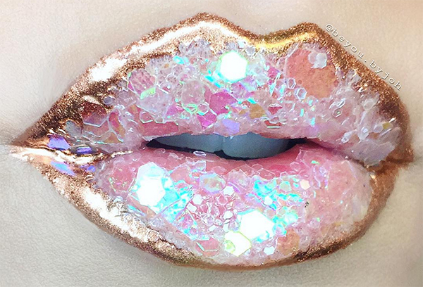 Gemstones and crystals are now your new lip look and they are stunning Gemstones and crystals are now your new lip look and they are stunning Favful
