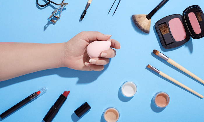 5 Makeup Mistakes That Age You 5 Makeup Mistakes That Age You Favful