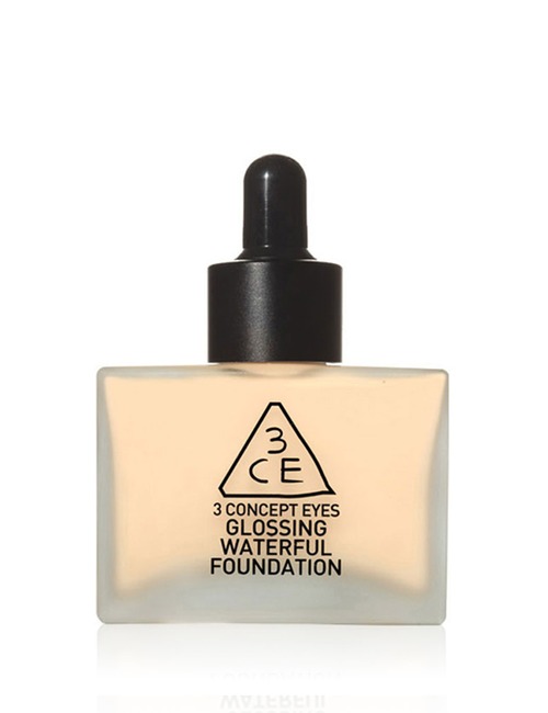 Closeup 0a7b307f62dd72051d215e0bc3f788cb41dd7e5d 1454558175 glossing waterful foundation 40g soft beige web
